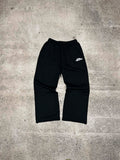 BLACK SWEATPANTS